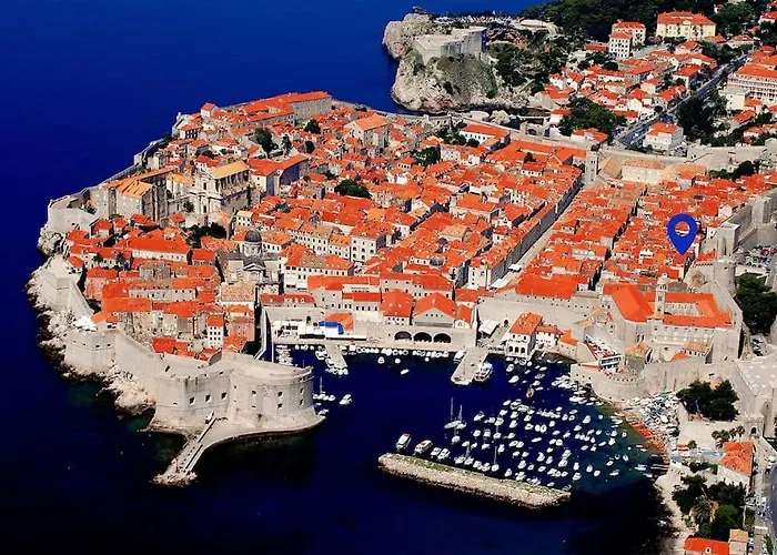Dubrovnik Throne Suite I